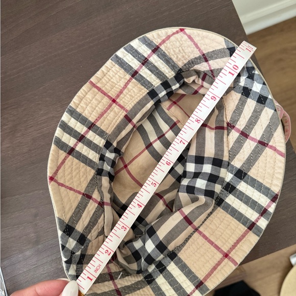 Reversible Burberry Bucket Hat Tan - Picture 3 of 5